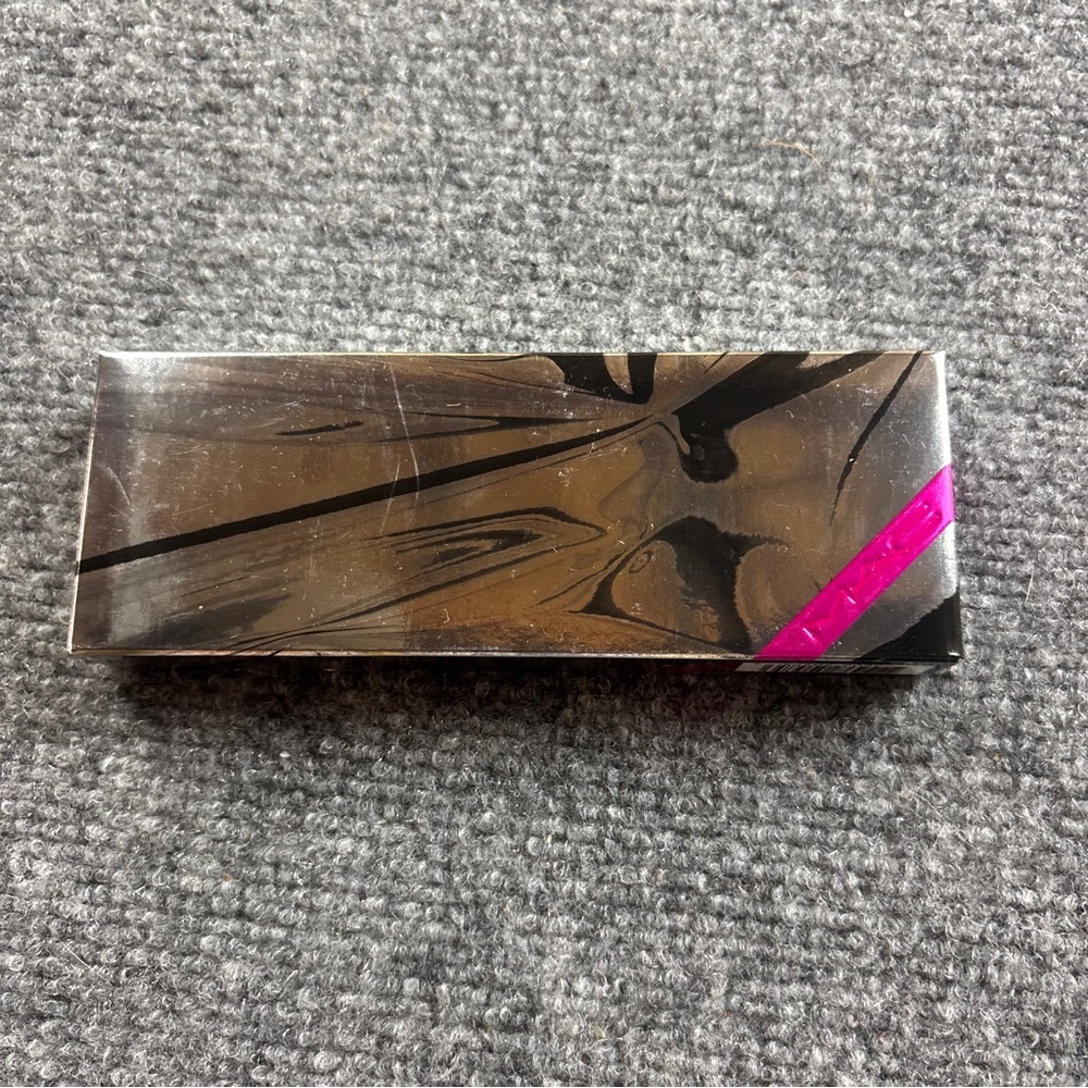 MAC Women NIB Shiny Pretty things Face Compact - Fair Bronzer, Blush, powder